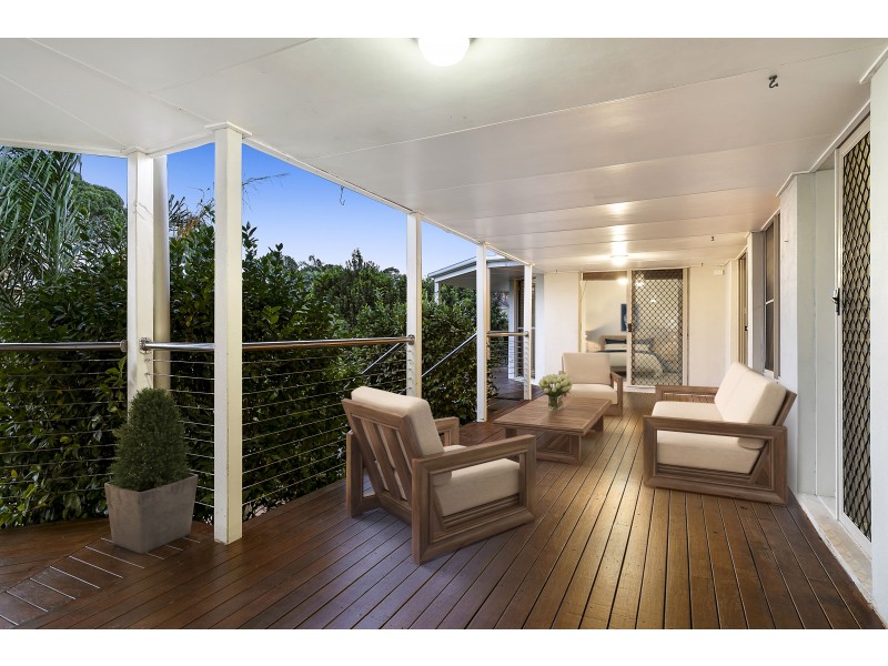 1 Bartlett Terrace, Redland Bay QLD 4165