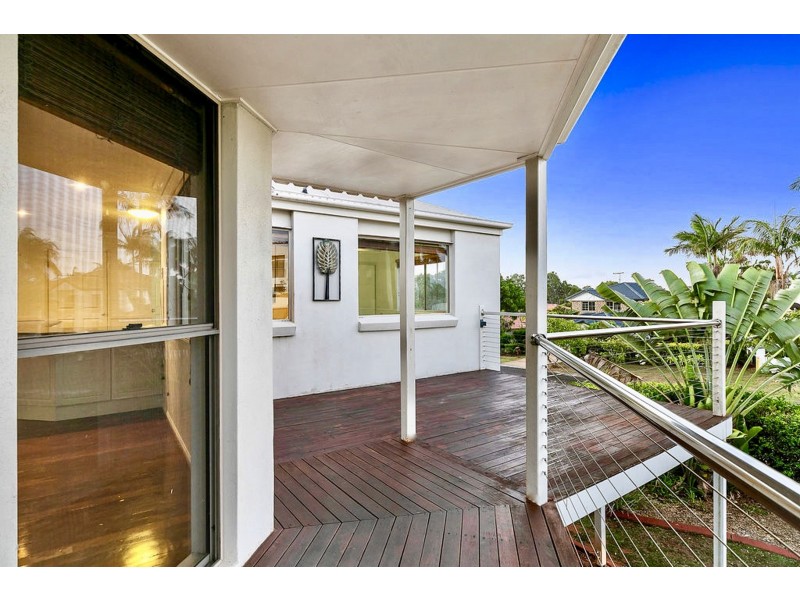1 Bartlett Terrace, Redland Bay QLD 4165