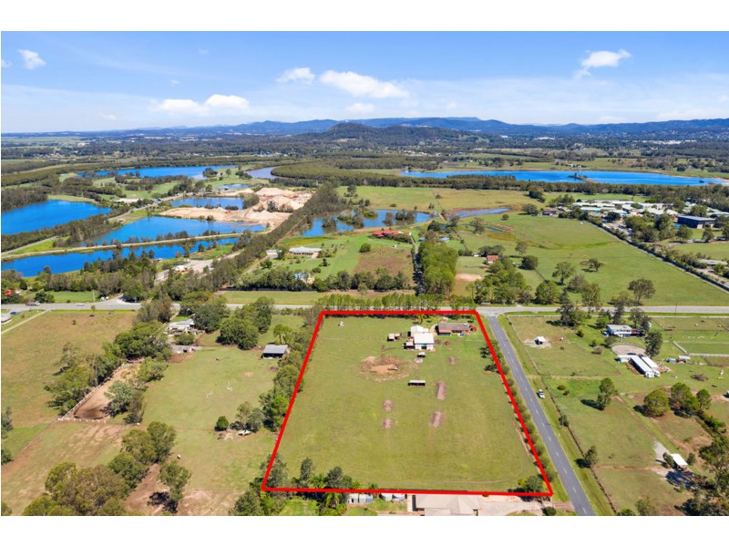 572 Beenleigh Redland Bay Road, Carbrook QLD 4130