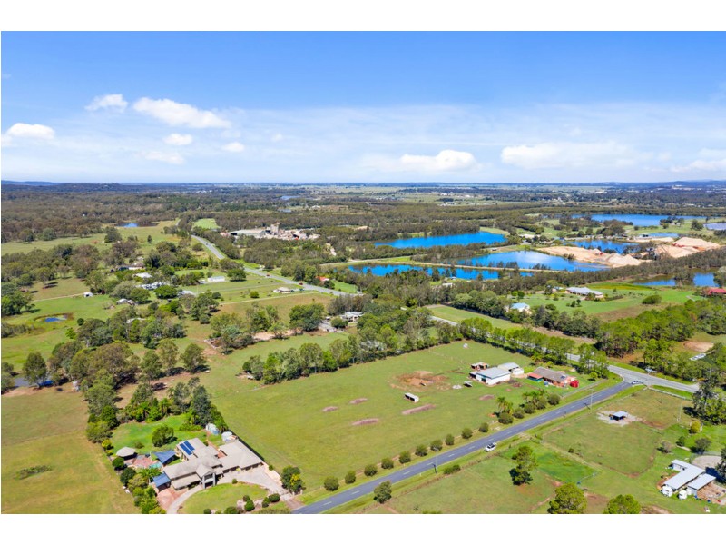 572 Beenleigh Redland Bay Road, Carbrook QLD 4130