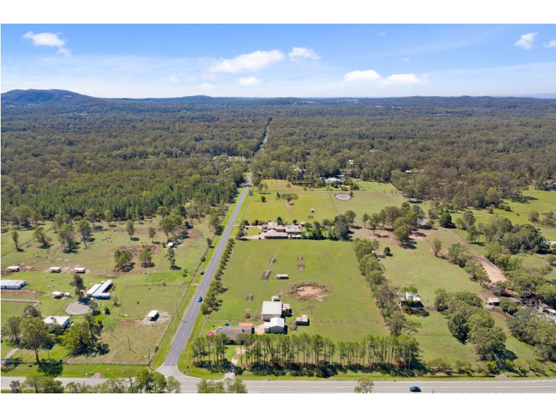 572 Beenleigh Redland Bay Road, Carbrook QLD 4130