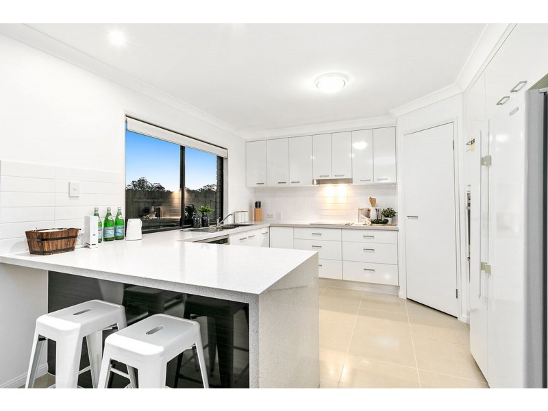 16 Coachwood Street, Redland Bay QLD 4165