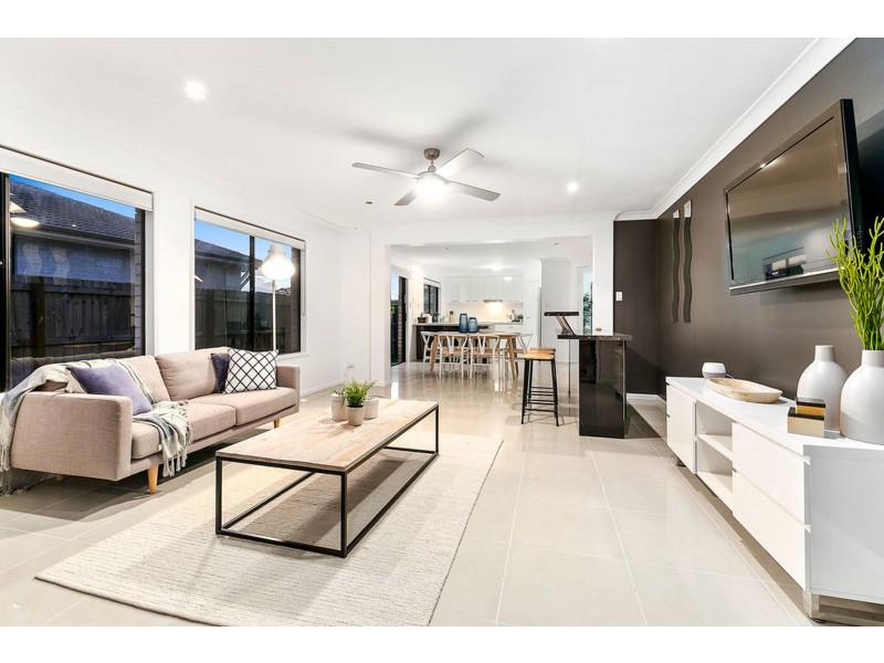 16 Coachwood Street, Redland Bay QLD 4165