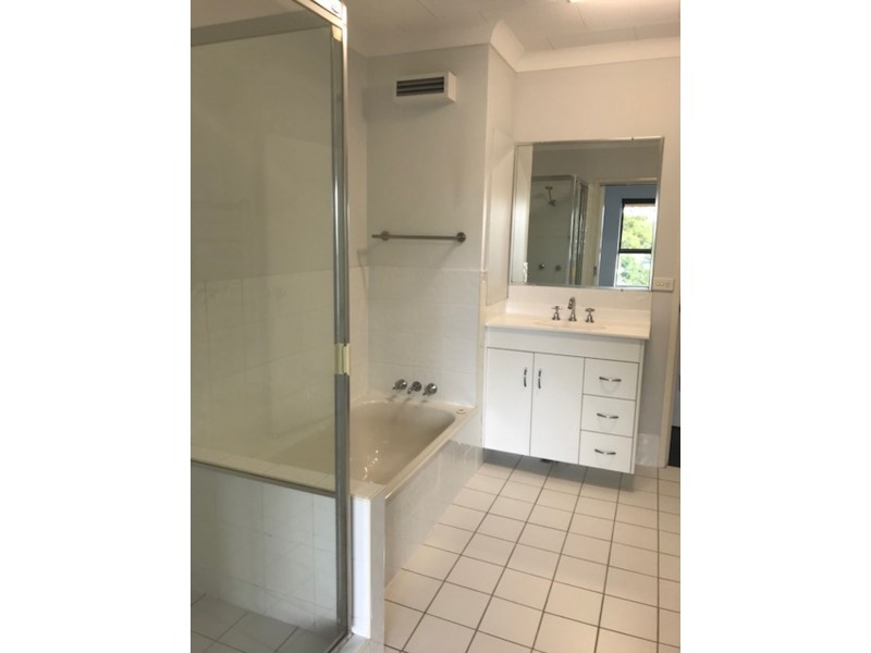 30/11-15 Wharf Street, Cleveland QLD 4163