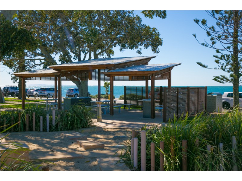 30/11-15 Wharf Street, Cleveland QLD 4163