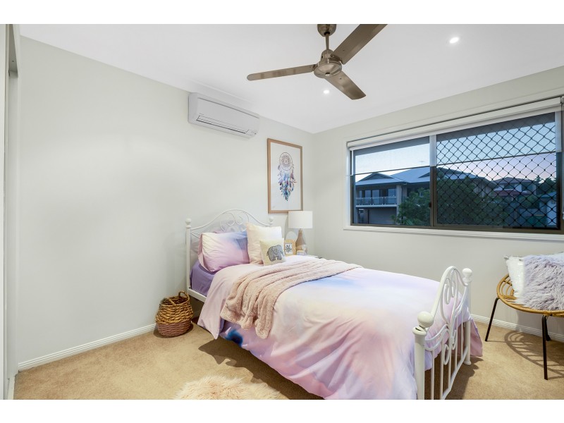 20 Hayman Street, Redland Bay QLD 4165