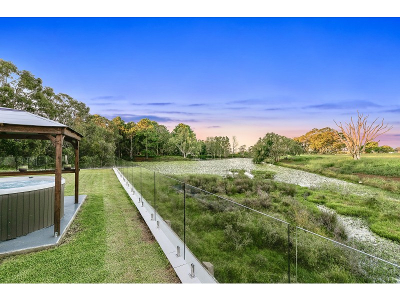 83 Waterville Drive, Thornlands QLD 4164