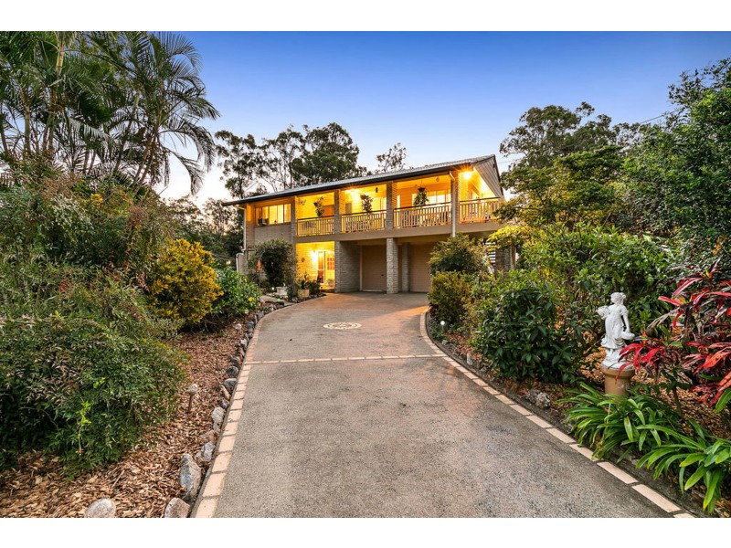 11-13 Mudlo Street, Redland Bay QLD 4165