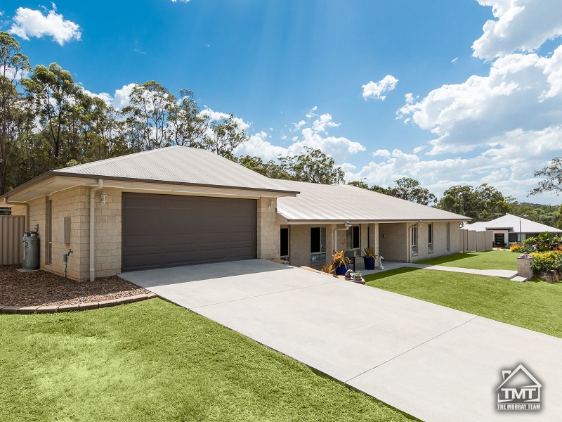 74-76 Emperor Drive, Redland Bay QLD 4165