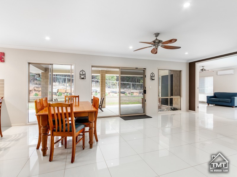 74-76 Emperor Drive, Redland Bay QLD 4165