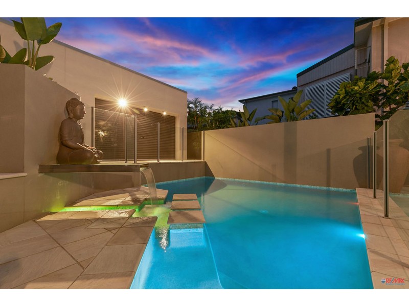 4 Raby Esplanade, Ormiston QLD 4160