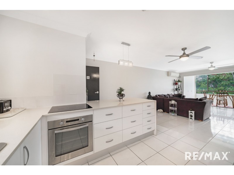 9/11-15 Wharf Street, Cleveland QLD 4163