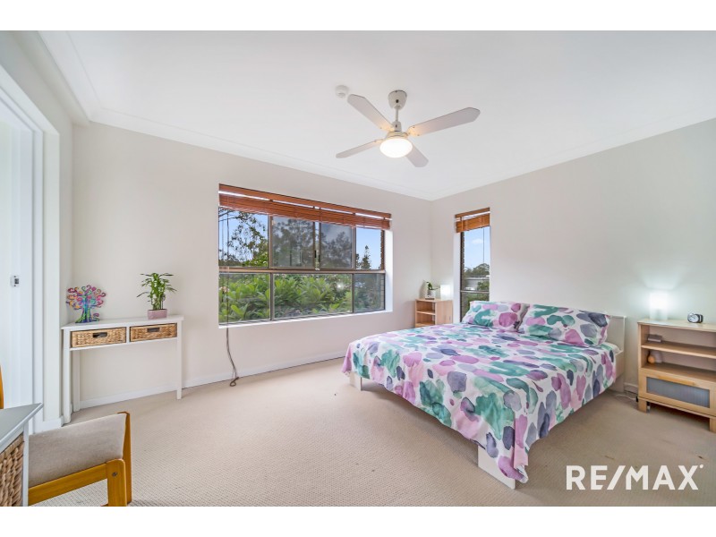 9/11-15 Wharf Street, Cleveland QLD 4163