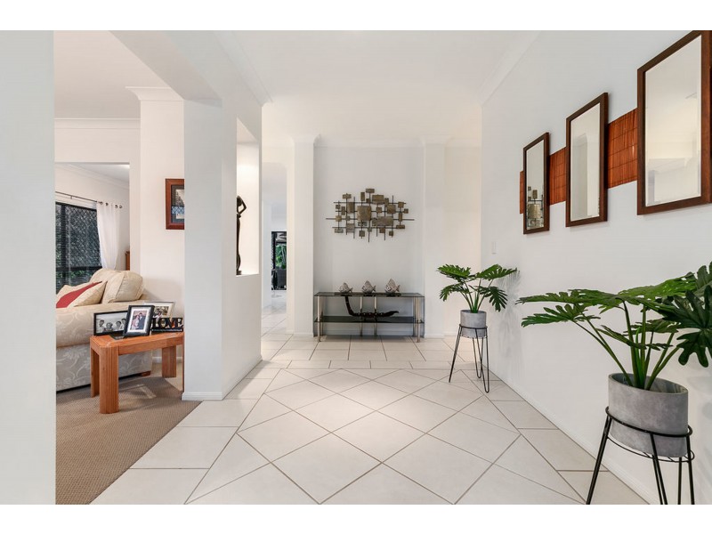 10 Truro Court, Redland Bay QLD 4165