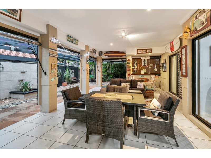 10 Truro Court, Redland Bay QLD 4165