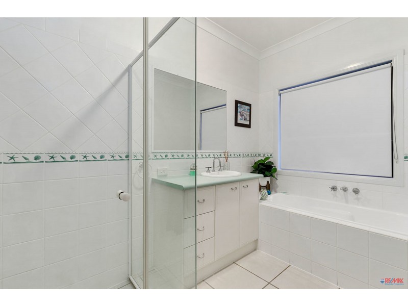 10 Truro Court, Redland Bay QLD 4165