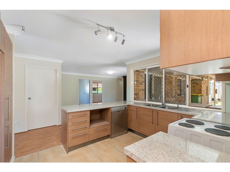 13 Glenwood Court, Birkdale QLD 4159