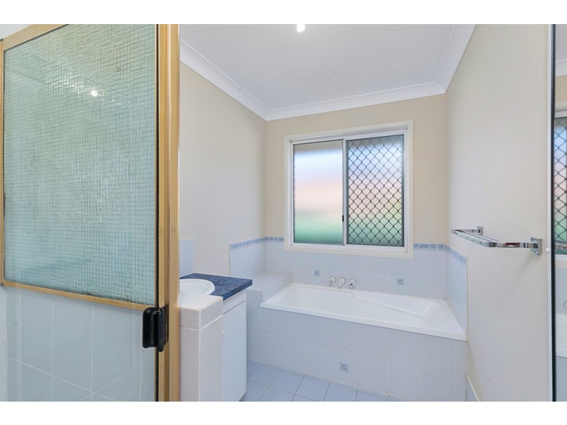 13 Glenwood Court, Birkdale QLD 4159