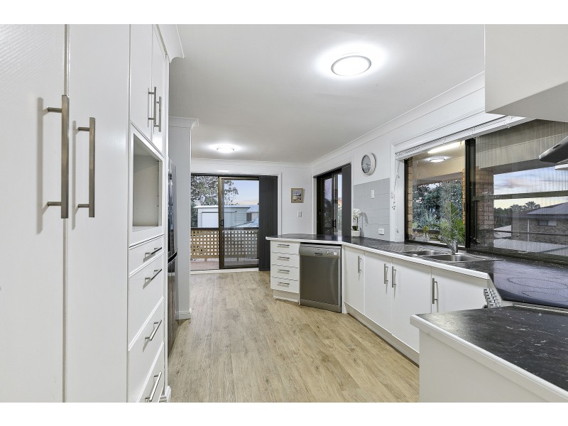 11 Long Street, Cleveland QLD 4163