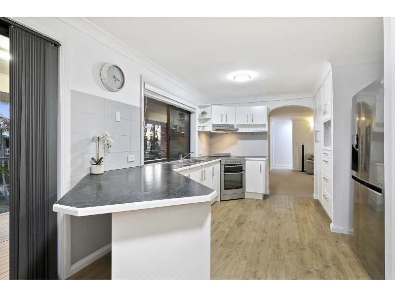 11 Long Street, Cleveland QLD 4163