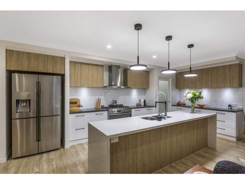 33 Leven Street, Thornlands QLD 4164