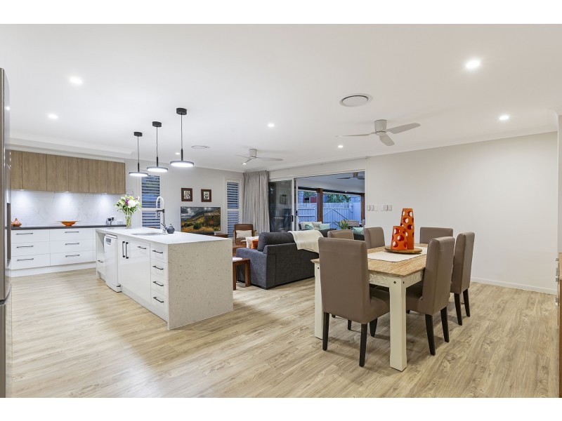 33 Leven Street, Thornlands QLD 4164