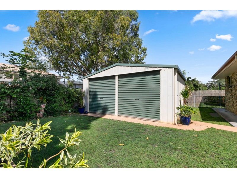 16 Vera Street, Redland Bay QLD 4165