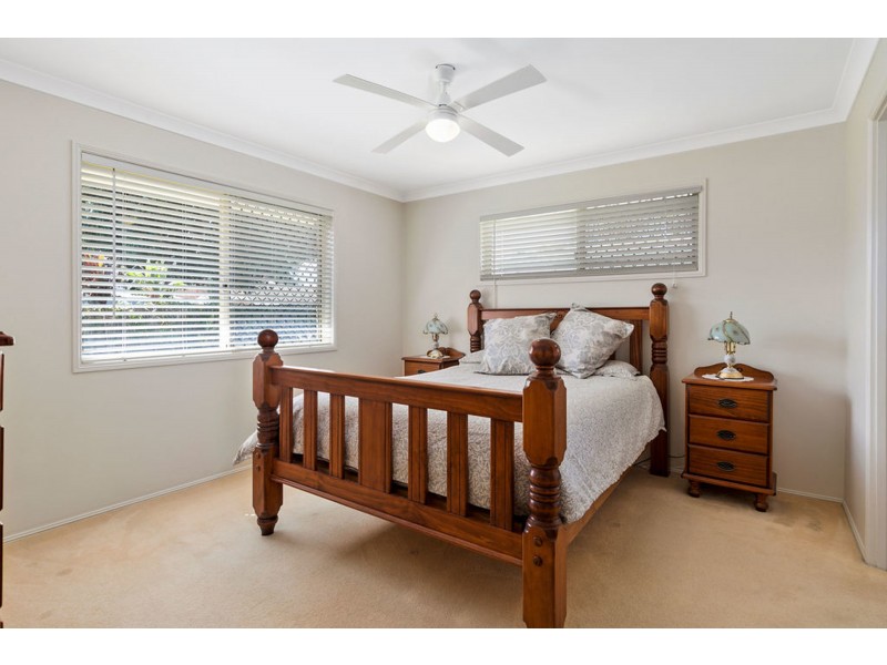 16 Vera Street, Redland Bay QLD 4165
