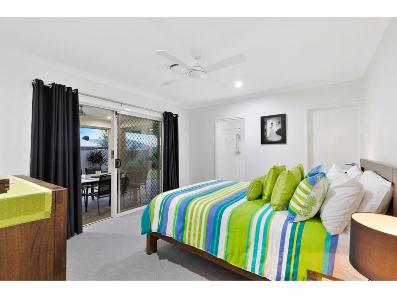 20 Capella Drive, Redland Bay QLD 4165