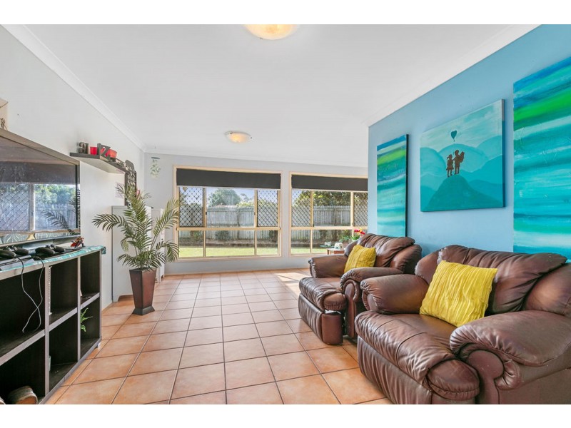25 Kestrel Court, Victoria Point QLD 4165