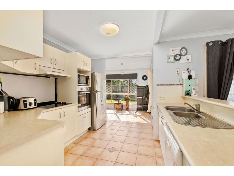 25 Kestrel Court, Victoria Point QLD 4165