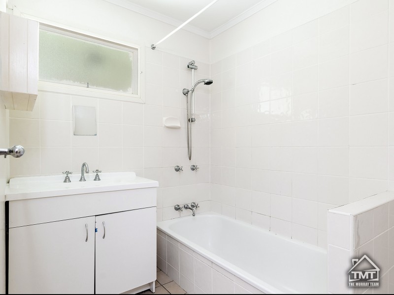 49 Curve Ave, Wynnum QLD 4178