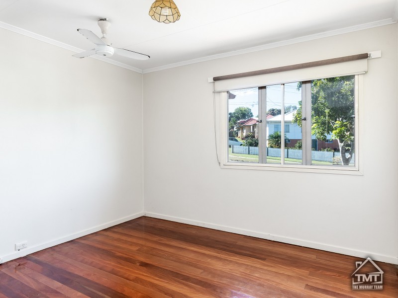 49 Curve Ave, Wynnum QLD 4178