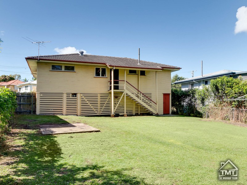 49 Curve Ave, Wynnum QLD 4178