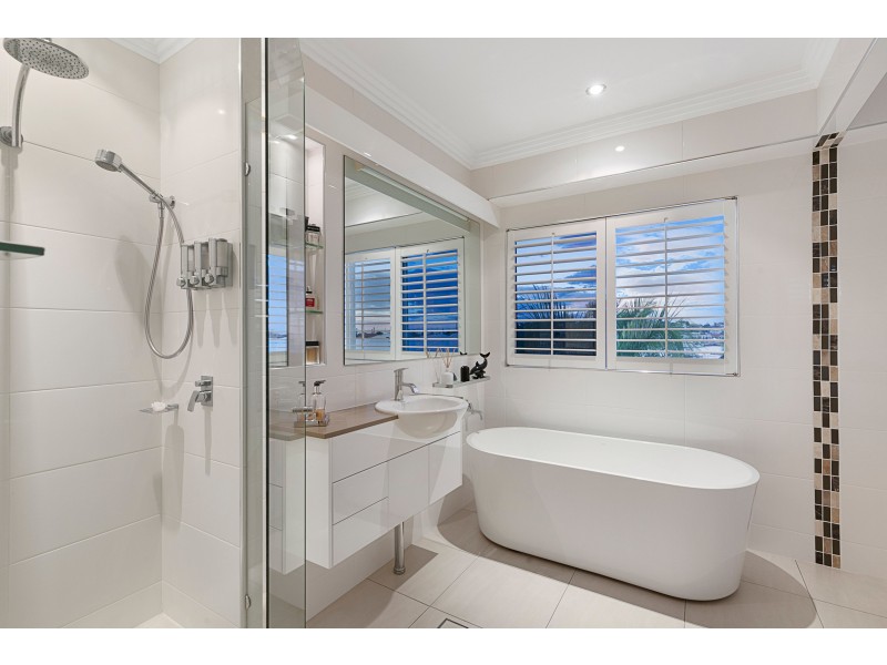 30/10-14 Esperance Court, Cleveland QLD 4163