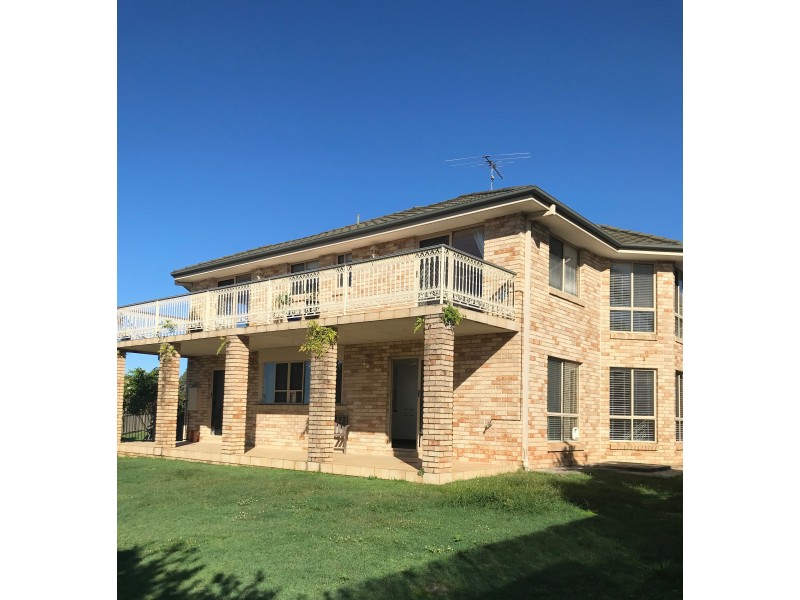 37 Chesterfield Crescent, Wellington Point QLD 4160