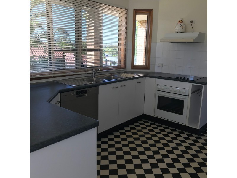 37 Chesterfield Crescent, Wellington Point QLD 4160