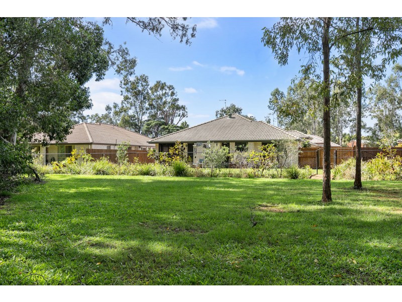 25B Pine Terrace, Redland Bay QLD 4165