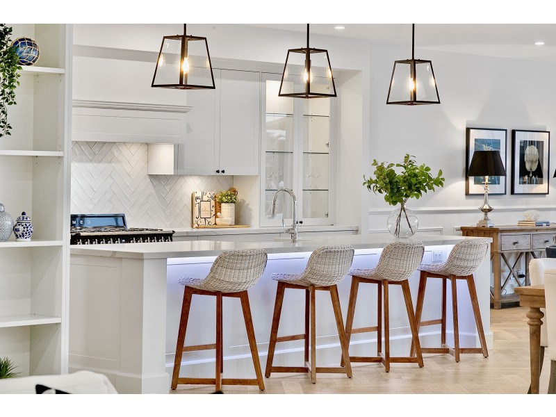 10 Sternlight Court, Raby Bay QLD 4163