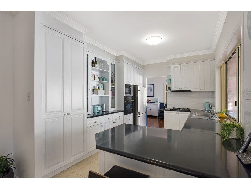 8 Bona Vista Court, Cleveland QLD 4163