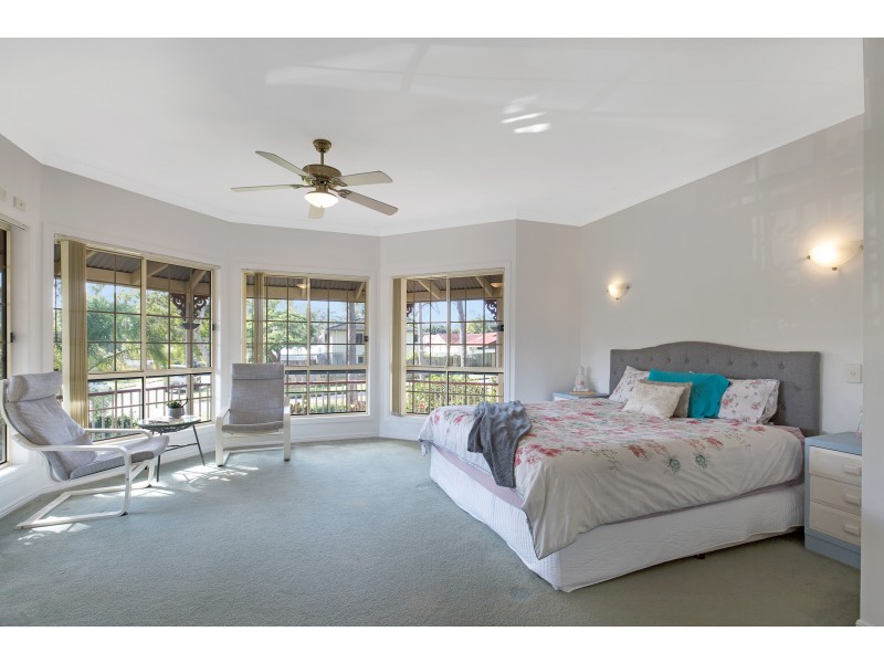 8 Bona Vista Court, Cleveland QLD 4163