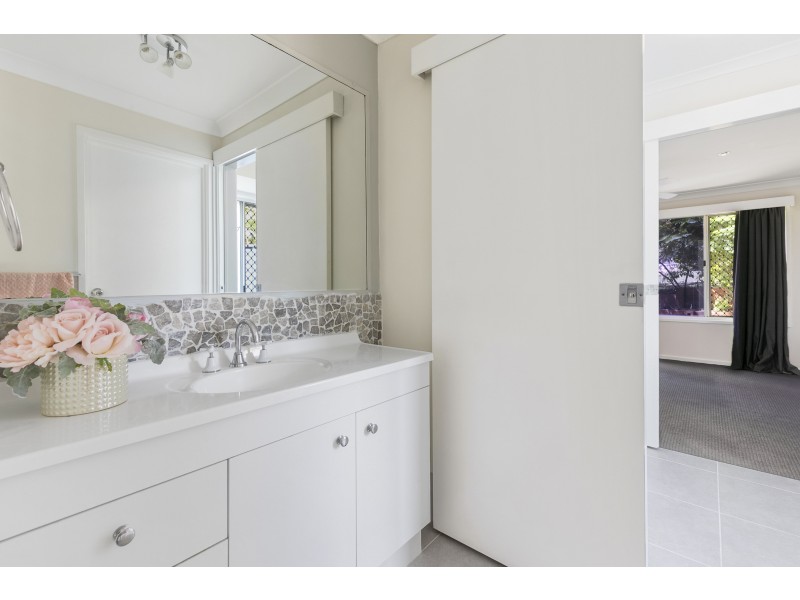 17 Amelia Court, Camira QLD 4300