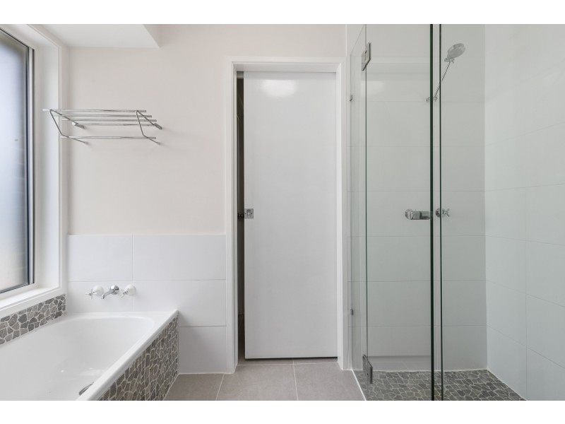 17 Amelia Court, Camira QLD 4300