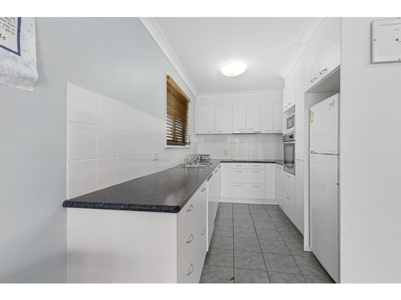 35 Wilkie St, Redland Bay QLD 4165