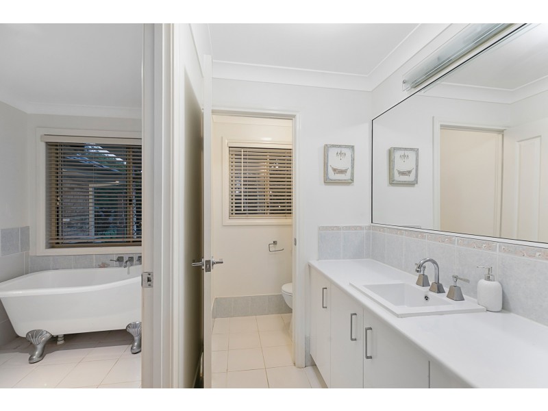 16 Flamingo Crescent, Thornlands QLD 4164