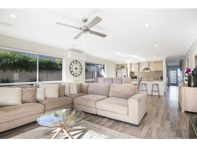 53 Unwin Road, Redland Bay QLD 4165