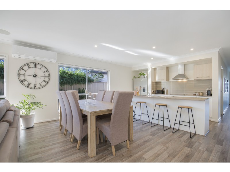 53 Unwin Road, Redland Bay QLD 4165