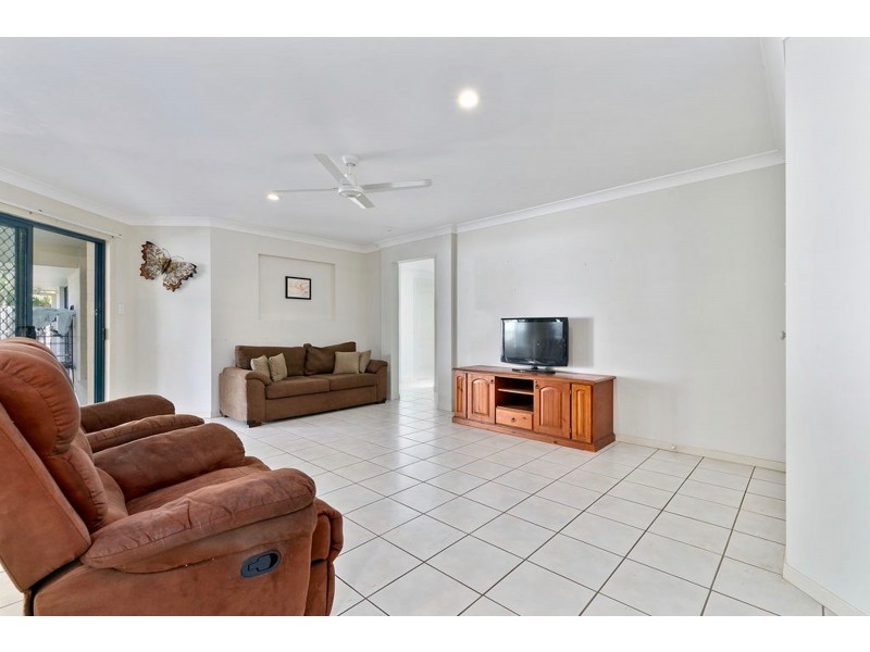 7 Crestwood Close, Ormiston QLD 4160