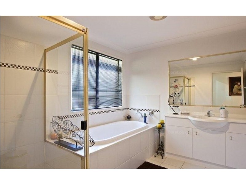 12 Ghost Gum Close, Thornlands QLD 4164