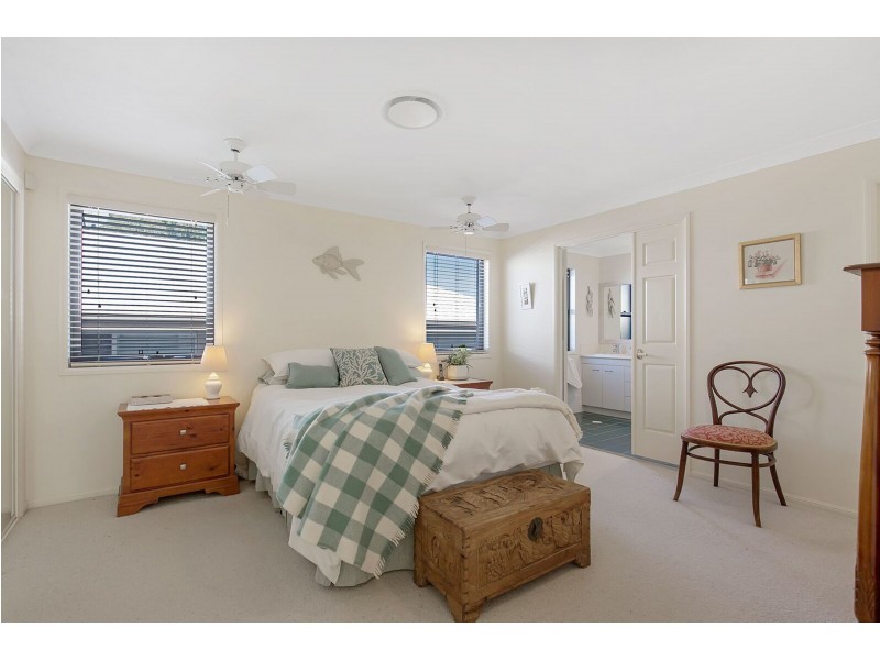 6 George Street, Ormiston QLD 4160